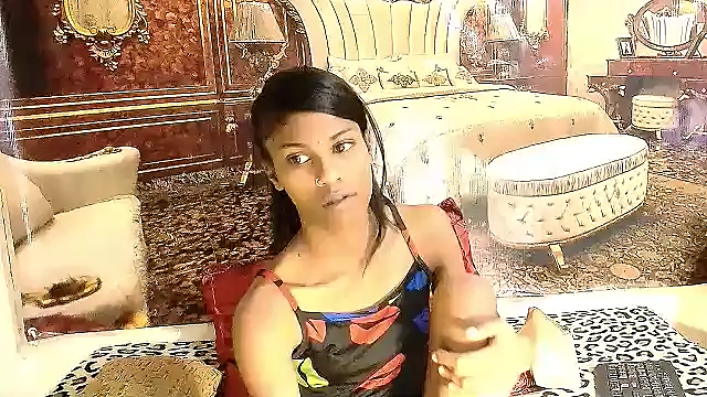 IndianSilkySpice's Live XXX Chat