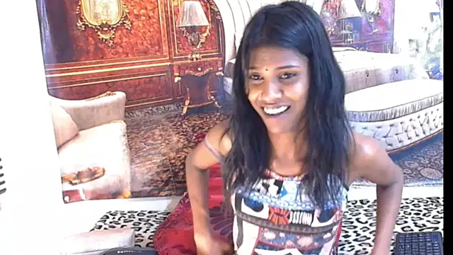 Chat XXX ao vivo de IndianSilkySpice