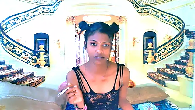IndianSilkySpice's Live XXX Chat