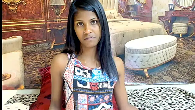 IndianSilkySpice's Live XXX Chat