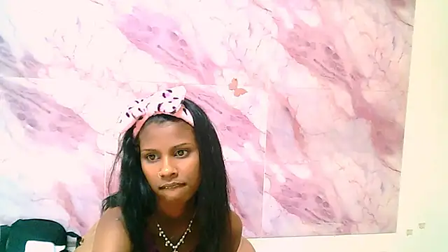 Chat XXX ao vivo de IndianSilkySpice