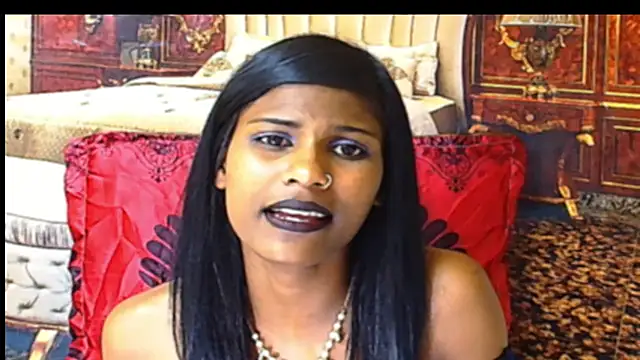 IndianSilkySpice Pertunjukan Webcam
