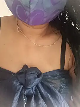Nila_tamil36's Webcam Show