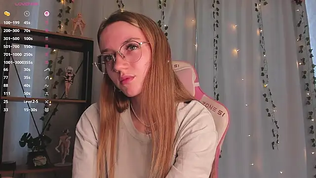 NellieEinspahr Chat XXX in diretta