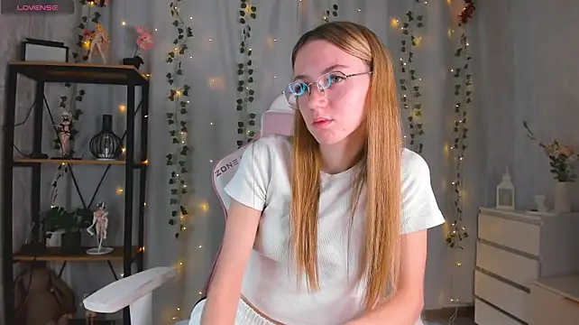 Chat XXX en directo de NellieEinspahr
