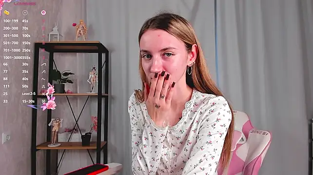XXX chat uživo modela NellieEinspahr