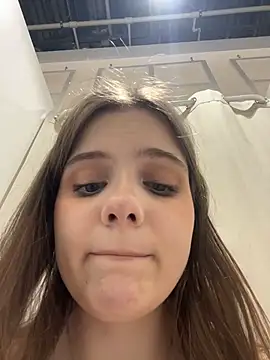Lunabelle_ XXX чат на живо