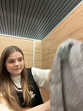 Lunabelle_ Webcam show
