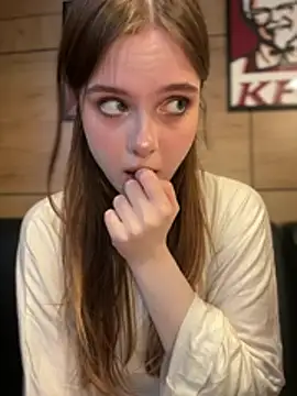 Lunabelle_ 网络视讯表演