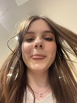 Lunabelle_ webcam show