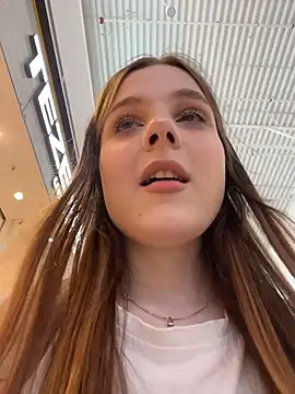 Lunabelle_ XXX чат на живо
