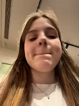 Lunabelle_n Webbikameraesitys
