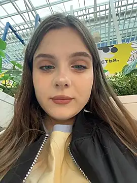 Lunabelle_ Webcam show