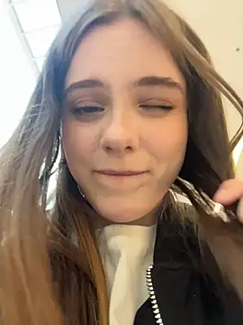 Lunabelle_ Webcam Show