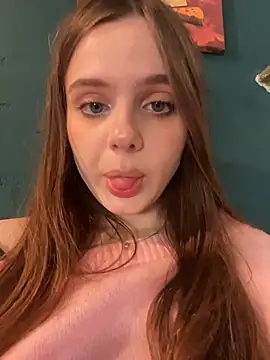 Show modela Lunabelle_ na web-kameri