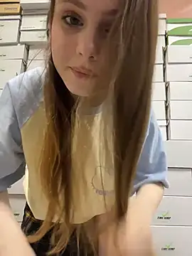 Lunabelle_ Adlı Modelin Canlı XXX Sohbeti