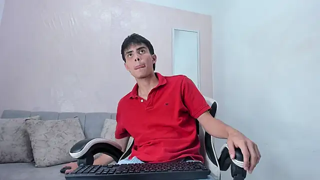 הופעת וובקאם של Thiago_Firee