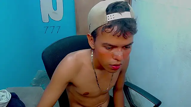 Harry_lov77's Webcam Show