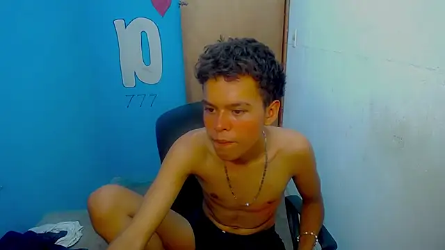 Harry_lov77 Шоу с уебкамера