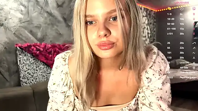 Pokazy przed kamerką – Rita_Blondana