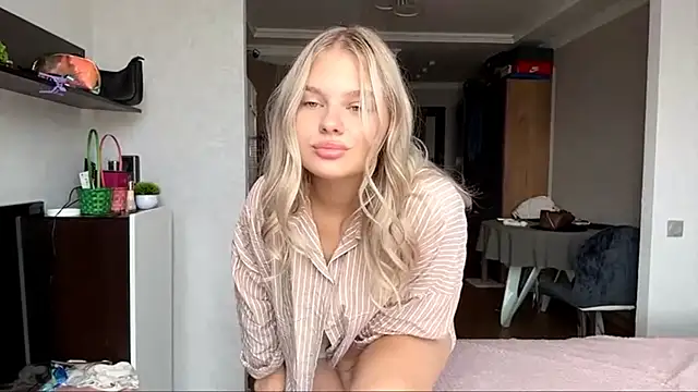 Rita_Blondana's Webcam Show