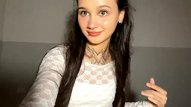 Chat +18 de MayraLucarelli ao vivo