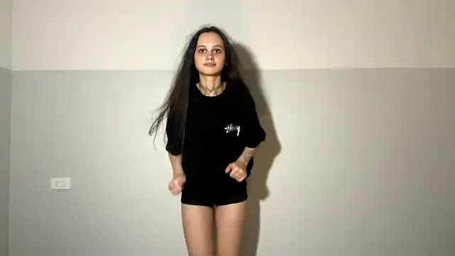 MayraLucarelli Adlı Modelin Canlı XXX Sohbeti
