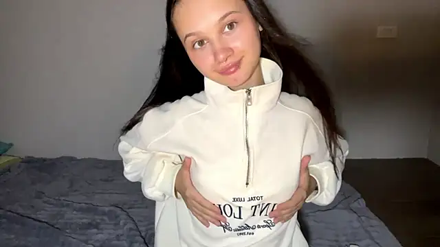 MayraLucarellin Webbikameraesitys