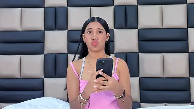 RebeccaWalton's Webcam Show