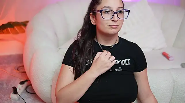 MaeveSun's Live XXX Chat