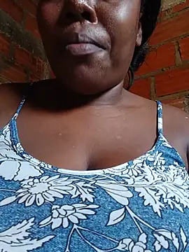 nanis_13's Webcam Show