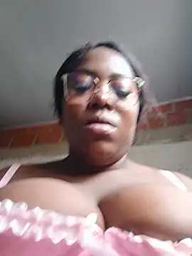 nanis_13 Show in webcam