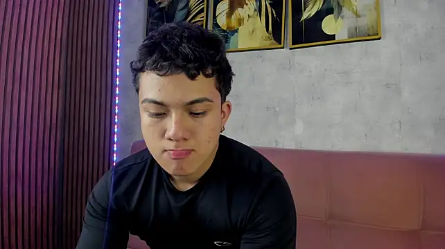 הופעת וובקאם של scarlett_Zack