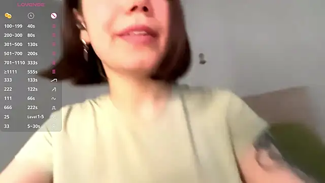 Chat +18 de OlivaRotundo ao vivo