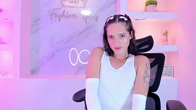 CandyDance1_ Adlı Modelin Web Kamerası Şovu