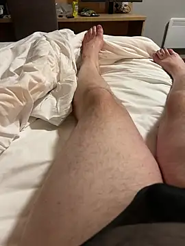 Pokazy przed kamerką – dressedupsissy