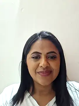 Katrina_Lushn Webbikameraesitys
