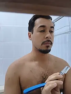 عرض كام leolim220