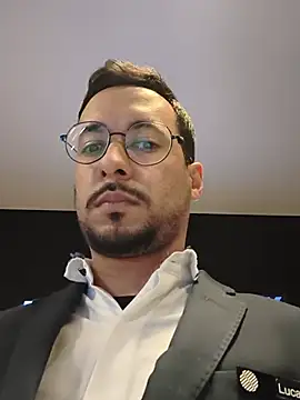 leolim220 网络视讯表演