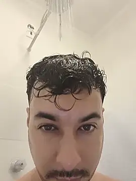leolim220's Webcam Show