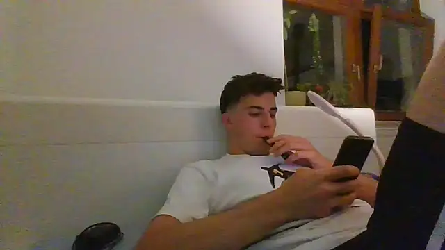 freshboy72's Webcam Show