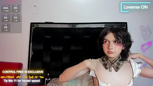 โชว์เว็บแคมของ Cyka_Semenobitch