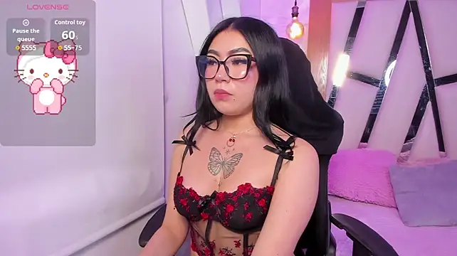 XXX chat uživo modela Lilith_West