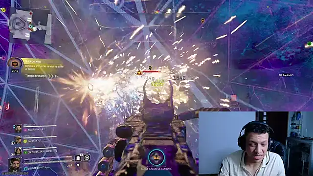 Jey_jey23: διαδικτυακό σόου στην κάμερα