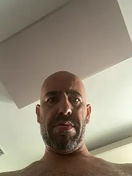 Italianstallion2756's Webcam Show