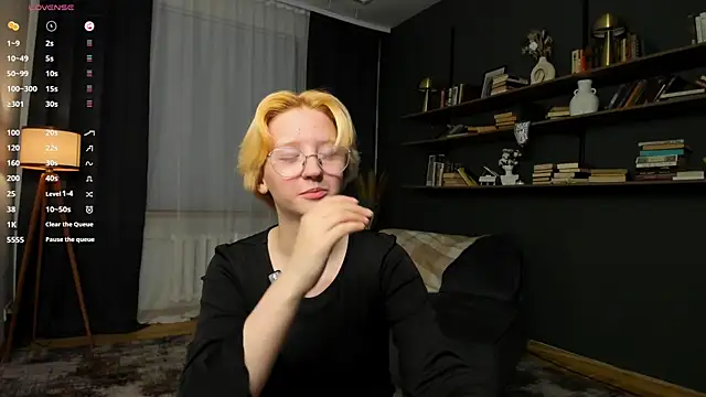 KelleCullisonn Webbikameraesitys