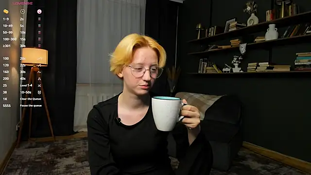 KelleCullison's Webcam Show