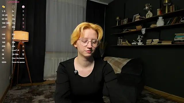 צ'אט XXX בשידור חי של KelleCullison