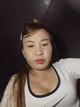 Pussy_tits 网络视讯表演