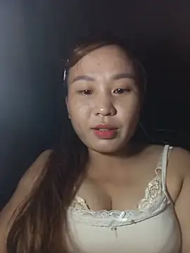 Pussy_tits 网络视讯表演